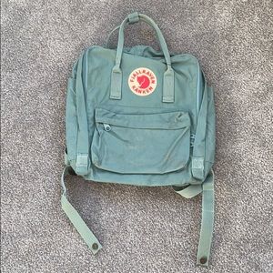 Teal Fjallraven Kanken backpack